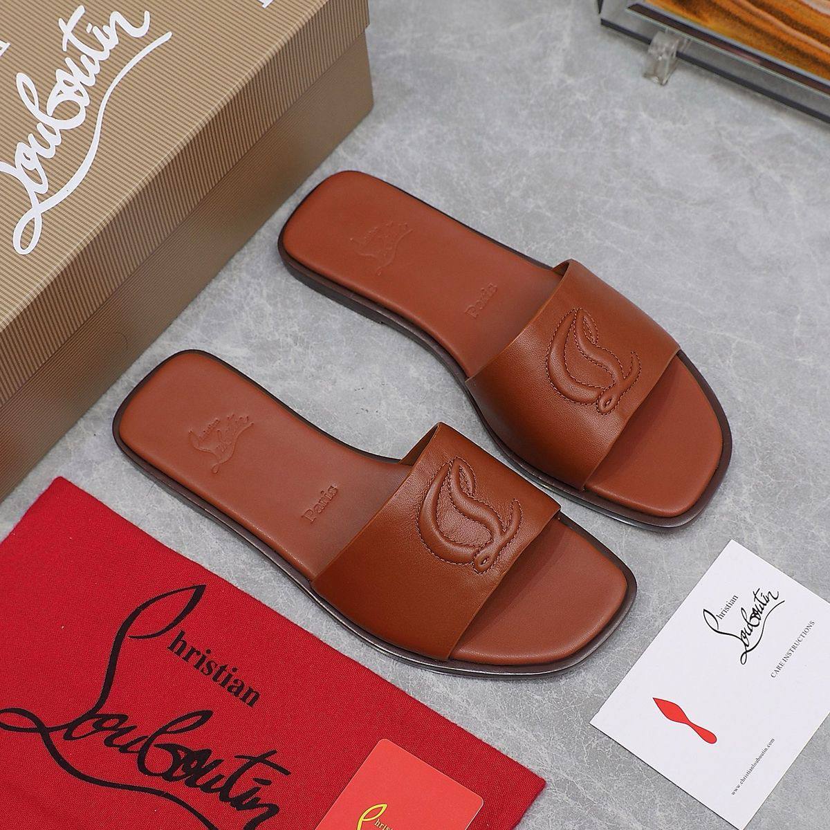 Christian Louboutin slides – Hacoo link · photo 4