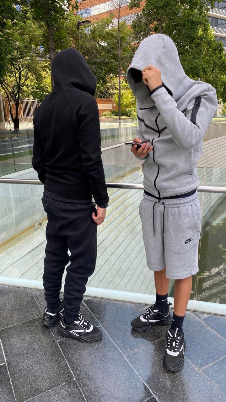 Tuta Nike Tech – Link Hacoo · foto 2