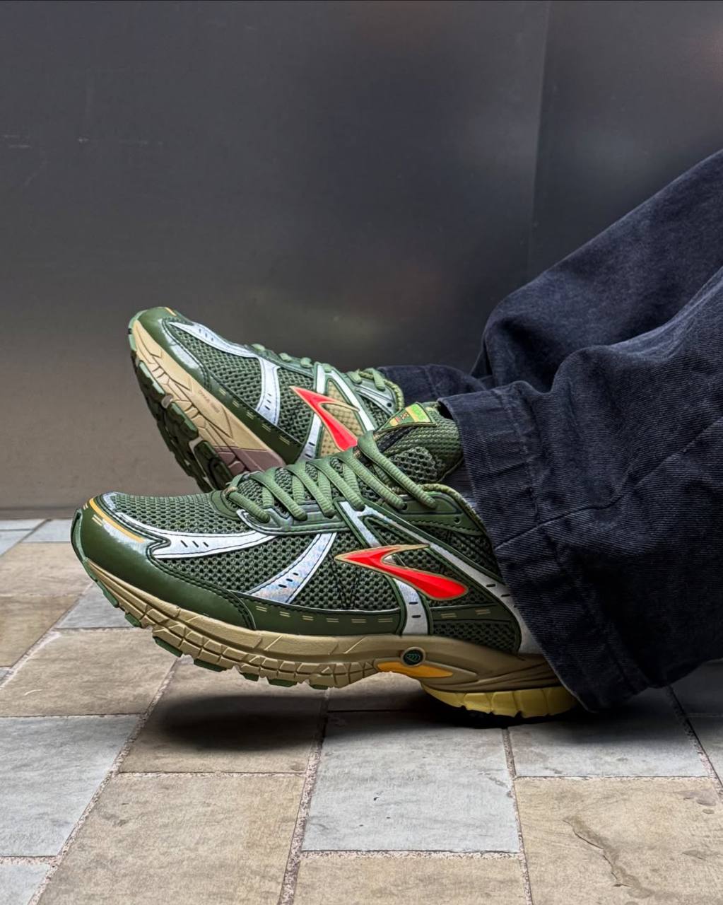 Brooks GTS Sneaker – Hacoo-Link