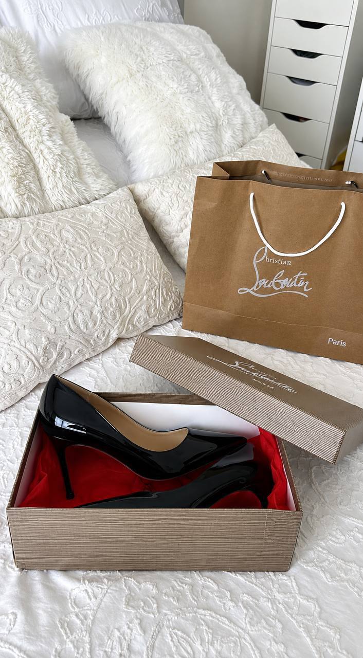 Christian Louboutin heels – Hacoo link