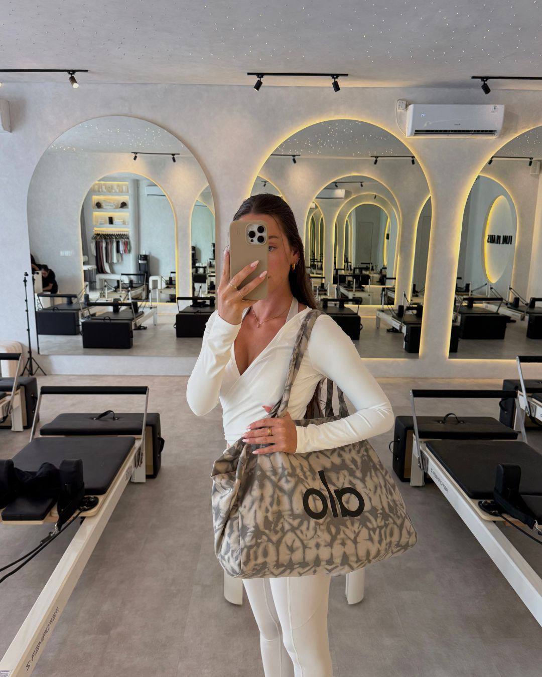 Alo Yoga bag – Hacoo link