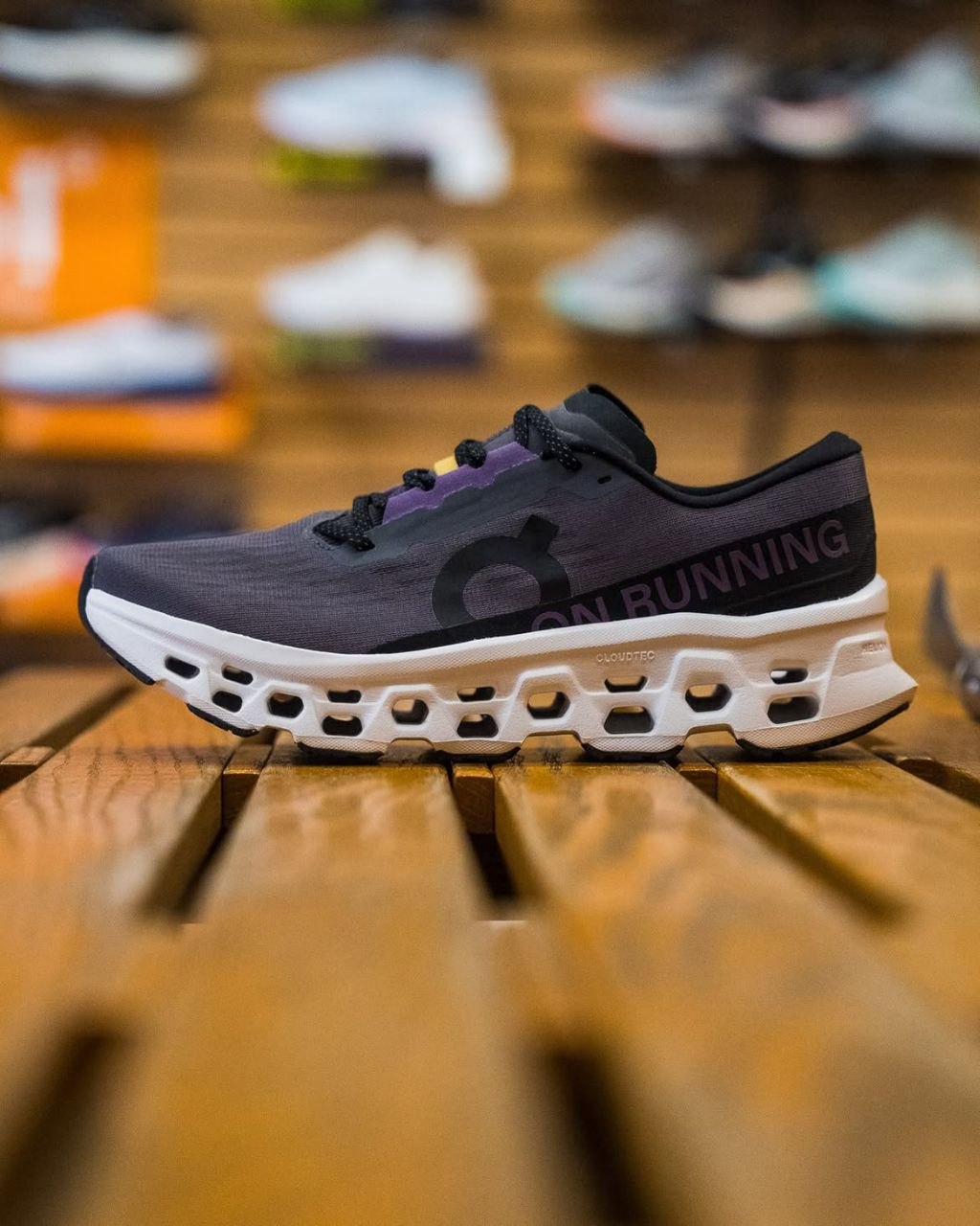 On Cloud Trainers List – Hacoo link · photo 3