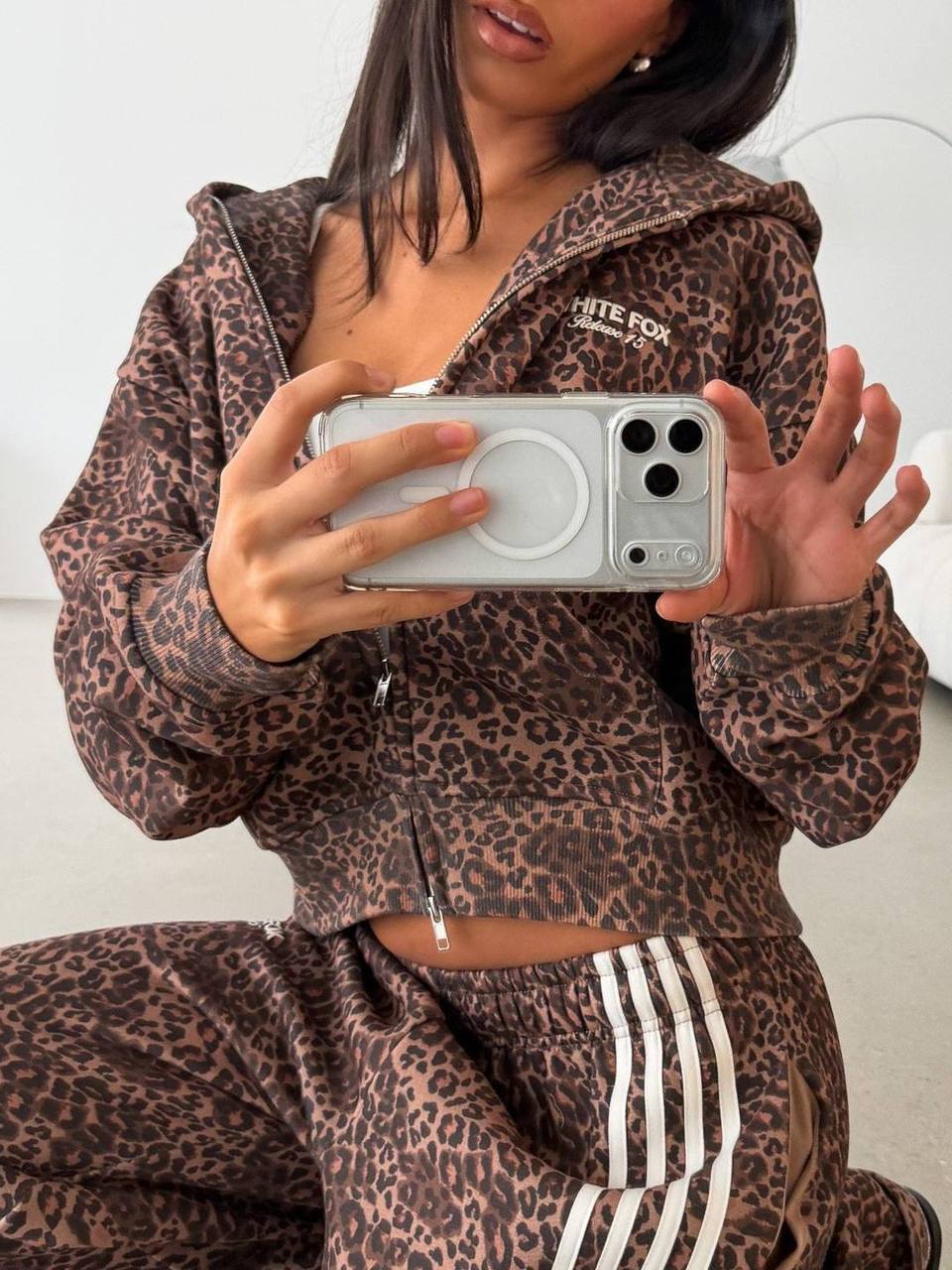 White Fox tracksuit – Hacoo link · photo 2