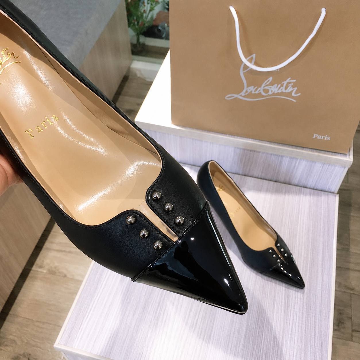 Christian Louboutin heels – Hacoo link · photo 3