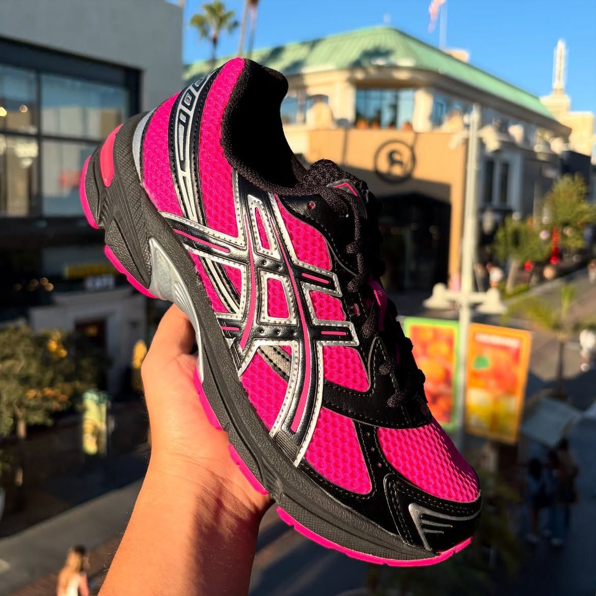 Asics Trainers List – Lien Hacoo · photo 2