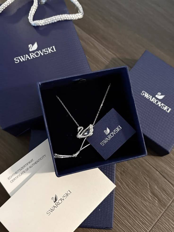 Swarovski List – Hacoo link
