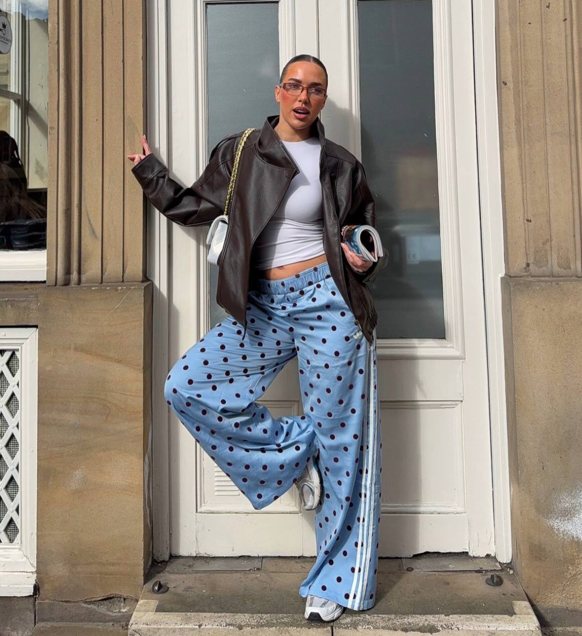 Adidas trousers – Hacoo link