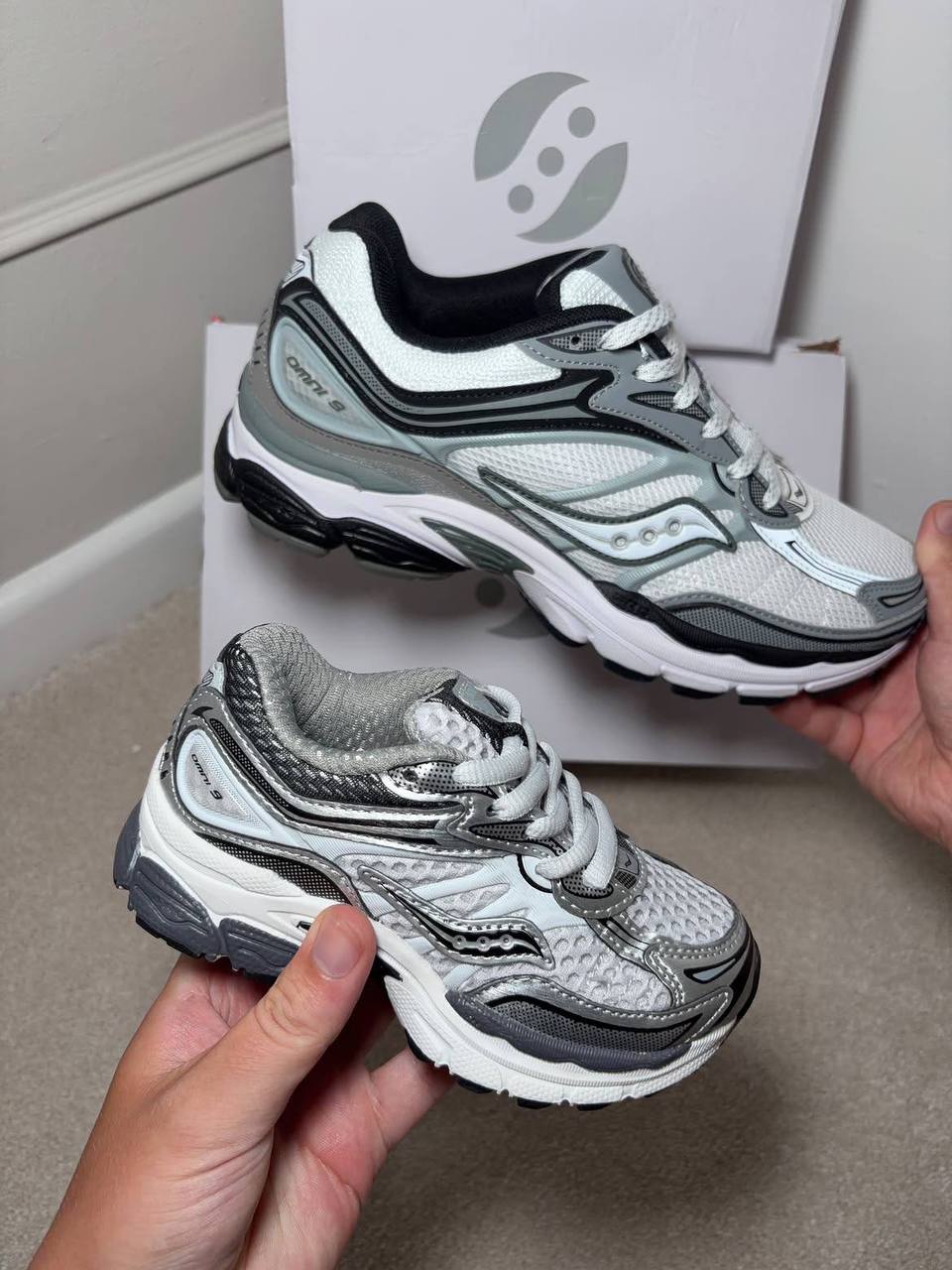 Saucony Omni 9 – Lien Hacoo · photo 2