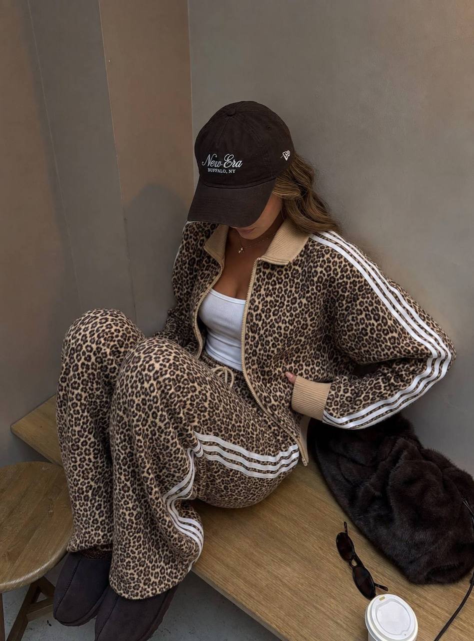 Adidas tracksuit – Hacoo link · photo 3