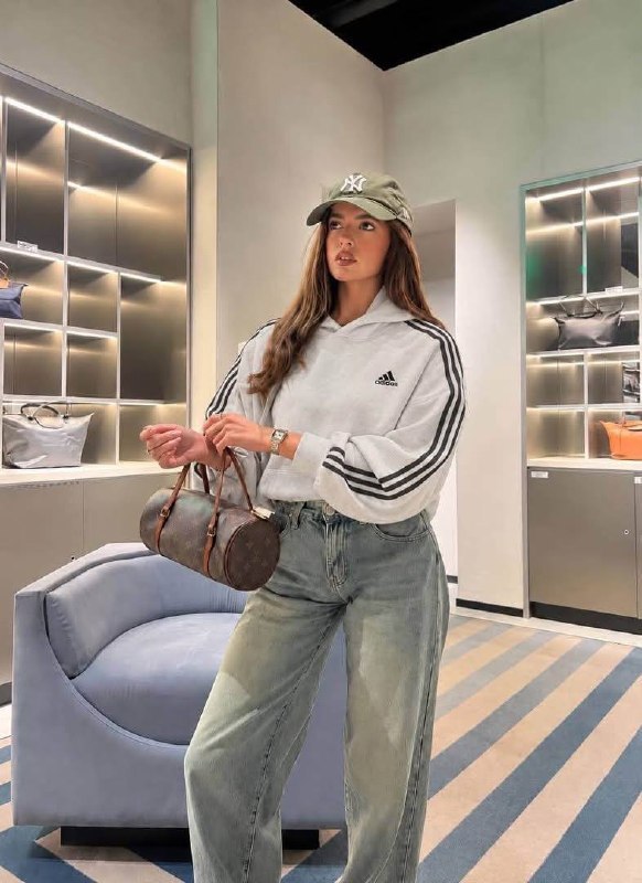 Adidas kapucnis pulóver – Hacoo link · fotó 2