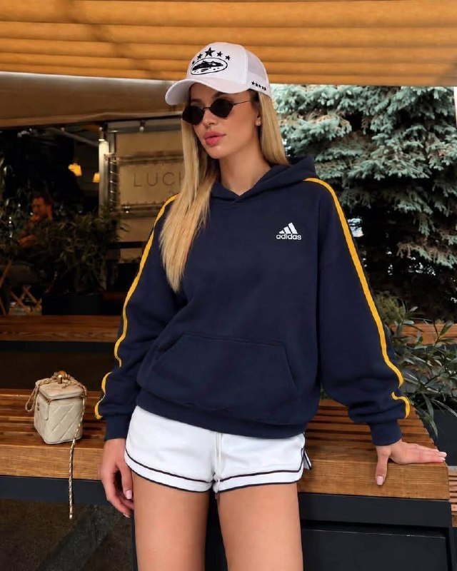 Adidas kapucnis pulóver – Hacoo link · fotó 3
