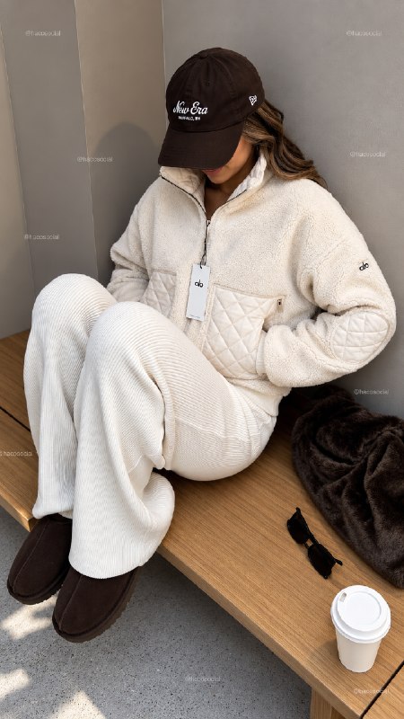 Alo Yoga tracksuit – Hacoo link