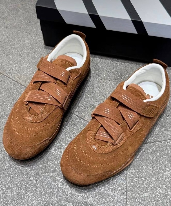 Baskets Adidas Urban Reverie – Lien Hacoo · photo 2