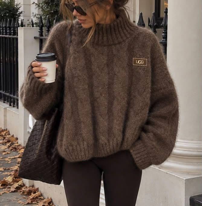 Pull Ugg – Lien Hacoo · photo 2