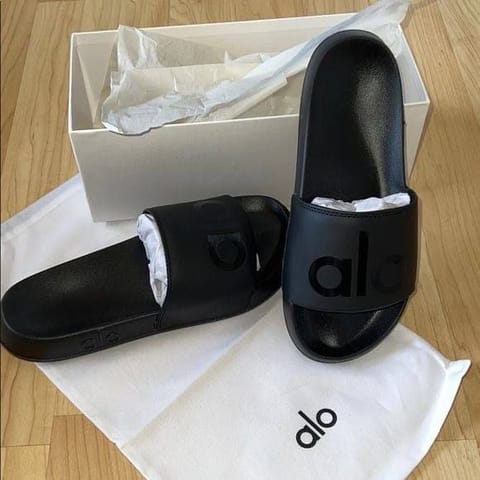 Alo Yoga slides – Hacoo link