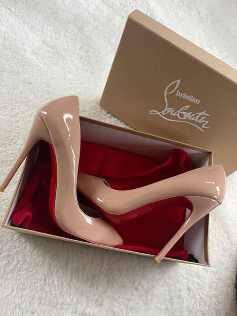 Christian Louboutin – Hacoo link