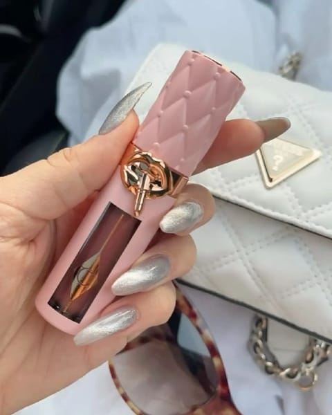 Charlotte Tilbury lipstick – Hacoo link