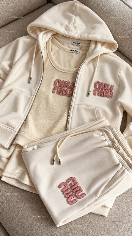 Miu Miu tracksuit – Hacoo link